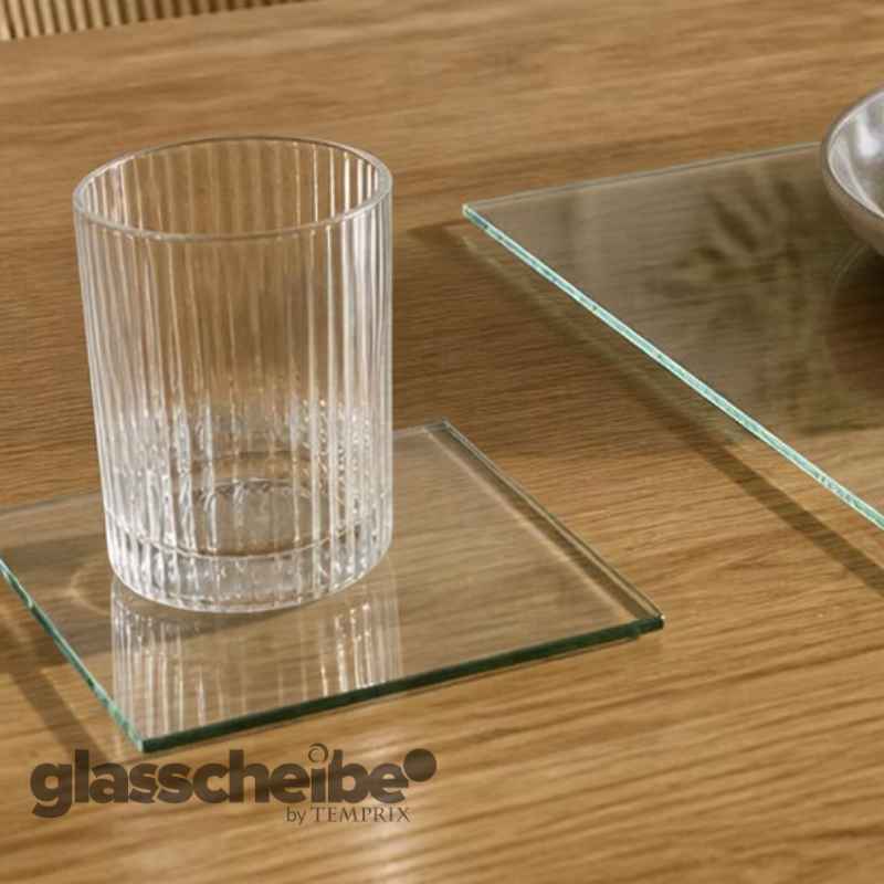 Glasuntersetzer mit spitzen Ecken